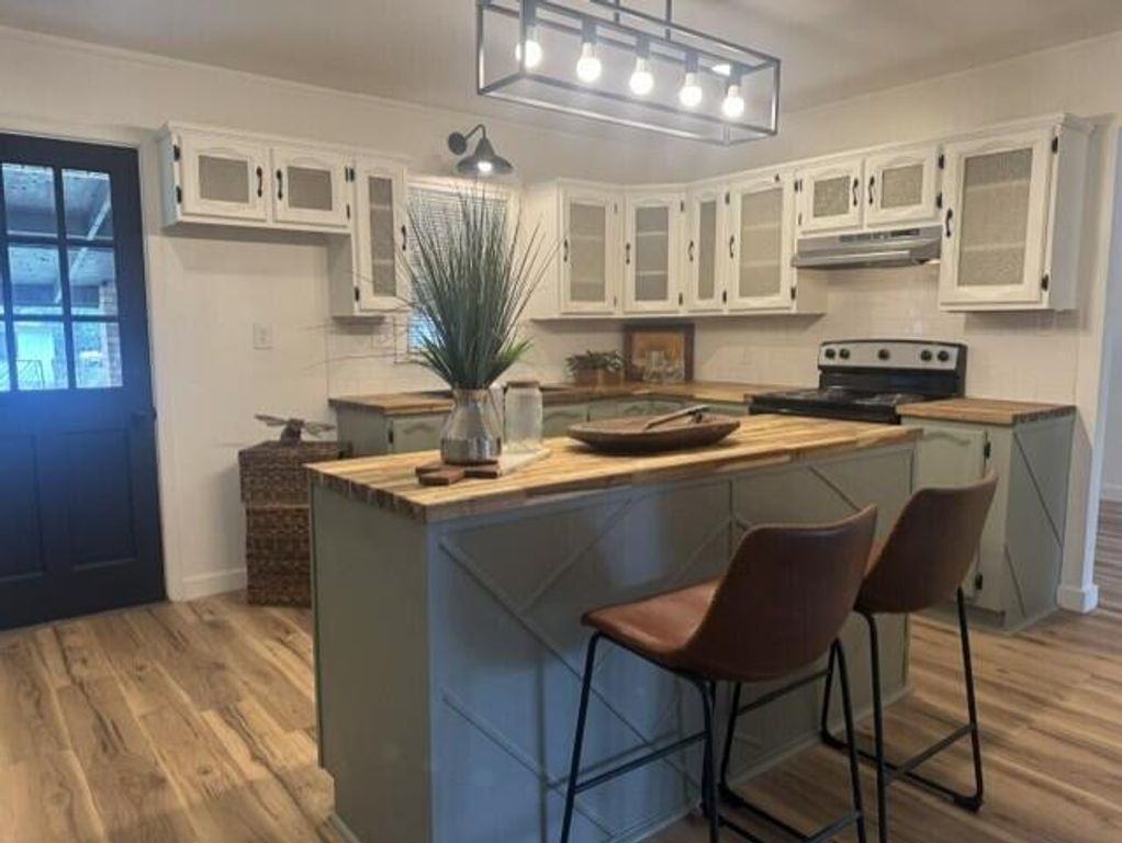 Image 3 of property listing at 2493 Culver Avenue, San Angelo, TX 76904