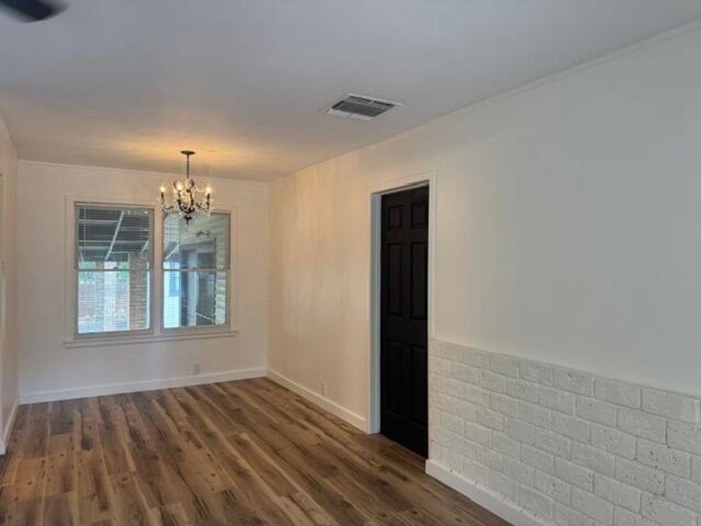 Image 8 of property listing at 2493 Culver Avenue, San Angelo, TX 76904