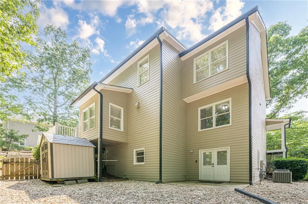 Image 13 of property listing at 3440 Canyon Oak Way, Cumming, GA 30041