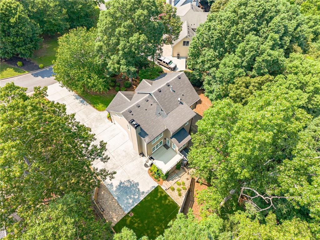 Image 15 of property listing at 3440 Canyon Oak Way, Cumming, GA 30041