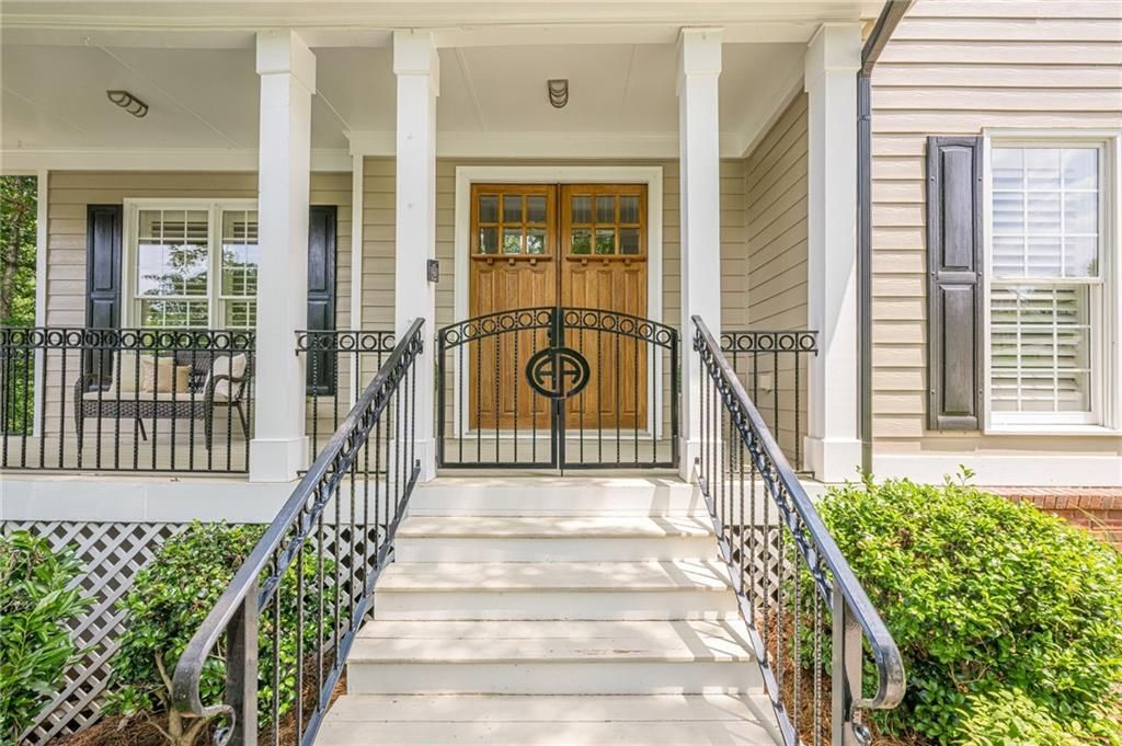 Image 17 of property listing at 3440 Canyon Oak Way, Cumming, GA 30041