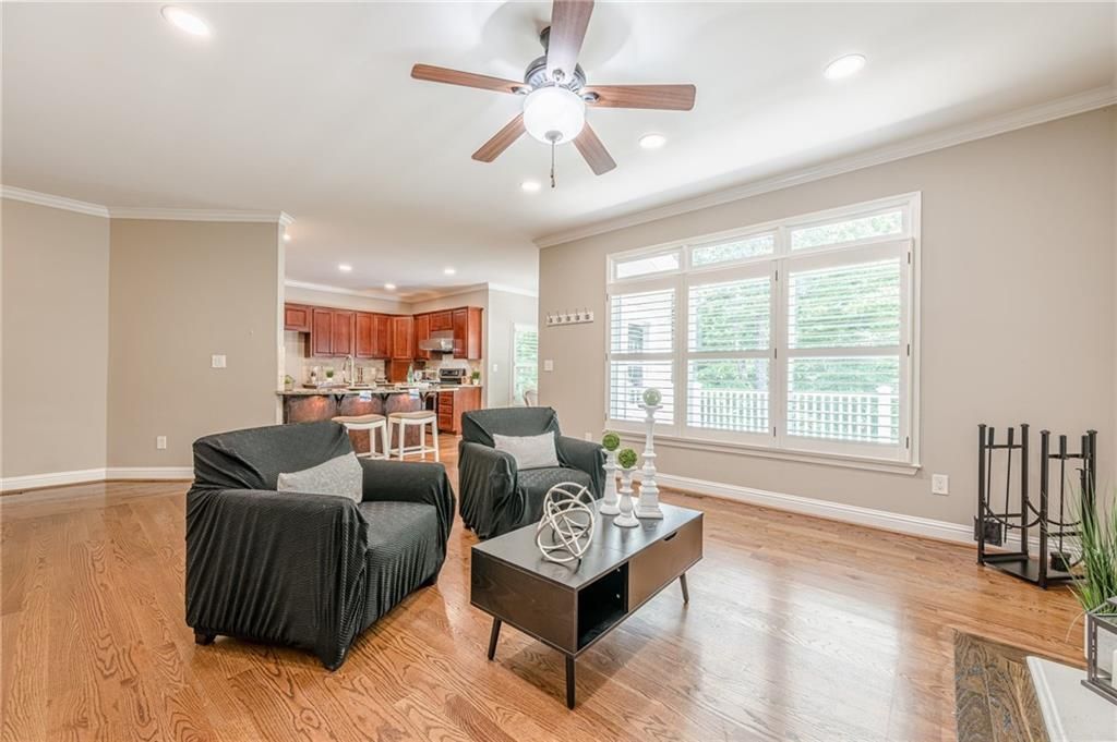 Image 25 of property listing at 3440 Canyon Oak Way, Cumming, GA 30041