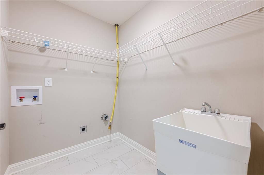 Image 32 of property listing at 3440 Canyon Oak Way, Cumming, GA 30041