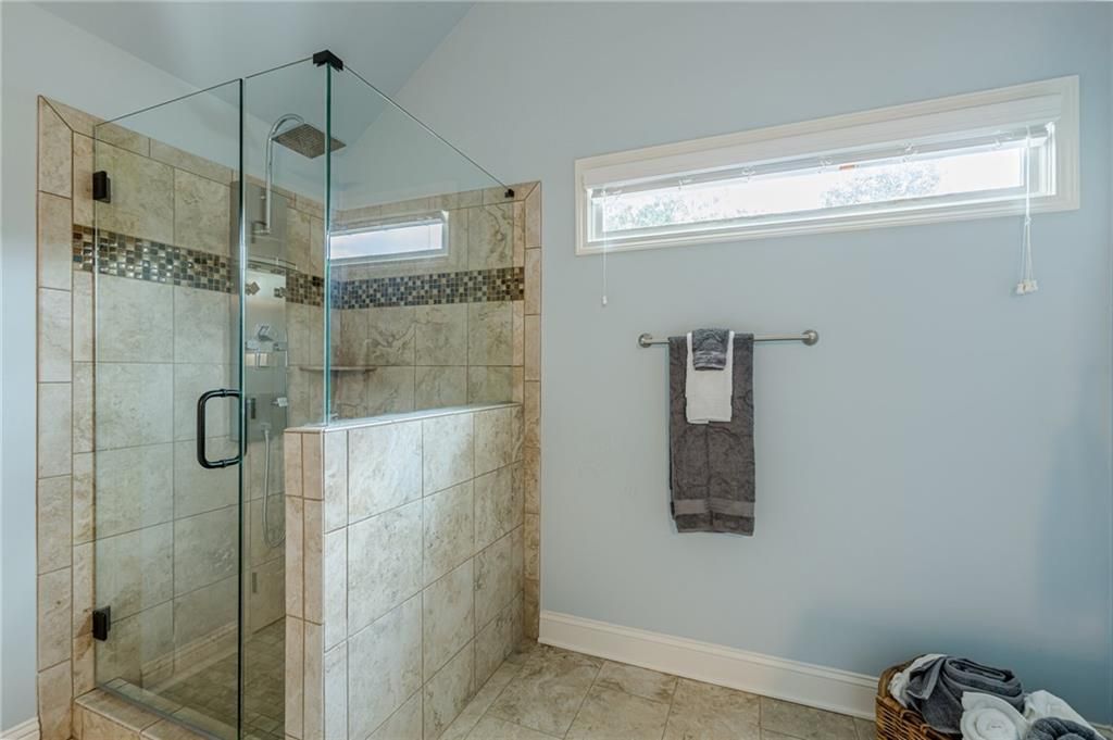 Image 34 of property listing at 3440 Canyon Oak Way, Cumming, GA 30041