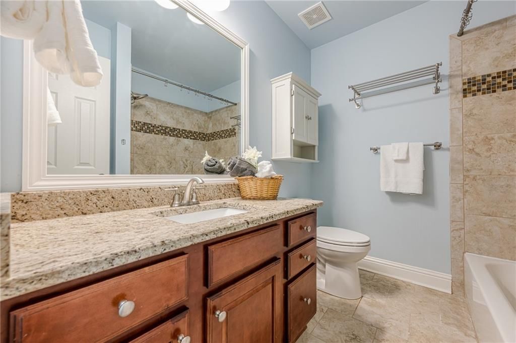 Image 38 of property listing at 3440 Canyon Oak Way, Cumming, GA 30041