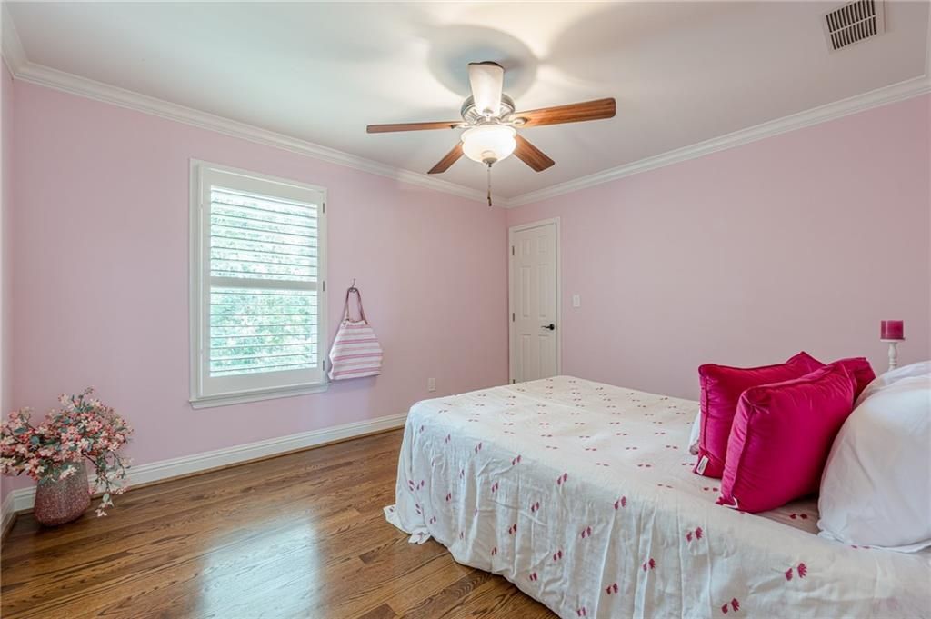 Image 39 of property listing at 3440 Canyon Oak Way, Cumming, GA 30041