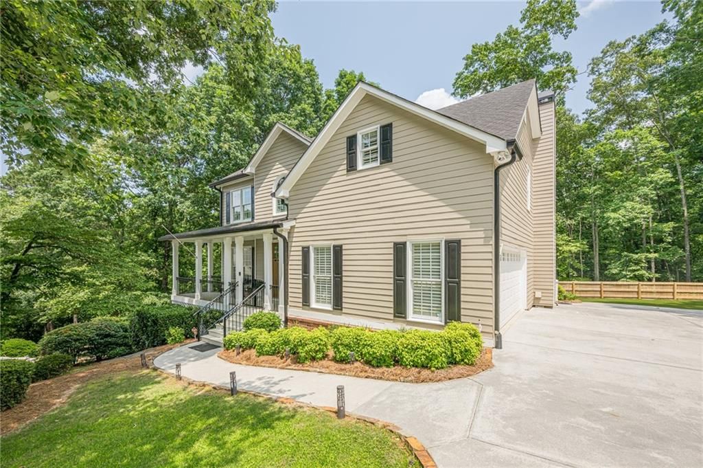 Image 62 of property listing at 3440 Canyon Oak Way, Cumming, GA 30041