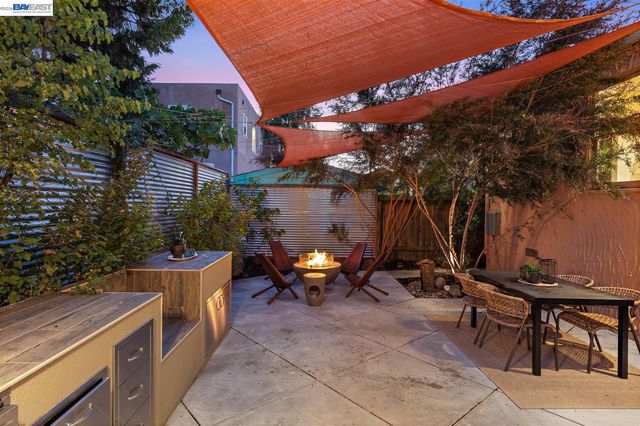 2906 Washington St, Alameda, CA 94501