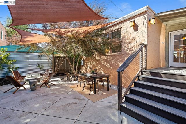 2906 Washington St, Alameda, CA 94501