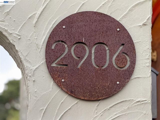 2906 Washington St, Alameda, CA 94501