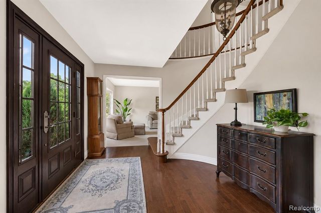821 Box Canyon Court, Rochester Hills, MI 48309