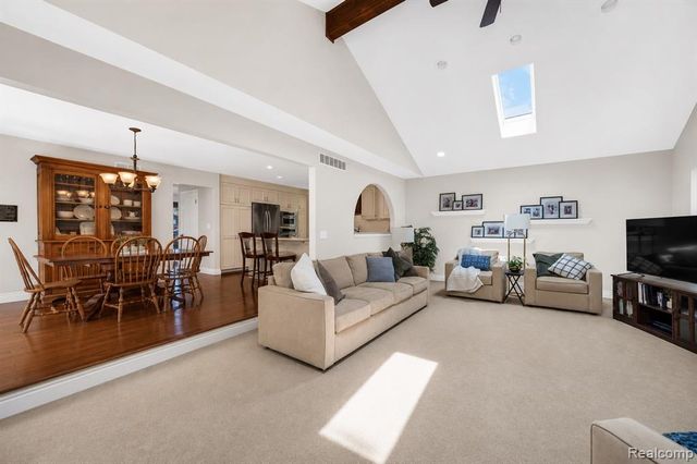 821 Box Canyon Court, Rochester Hills, MI 48309
