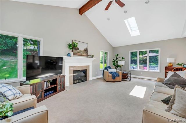 821 Box Canyon Court, Rochester Hills, MI 48309