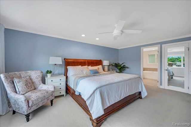 821 Box Canyon Court, Rochester Hills, MI 48309