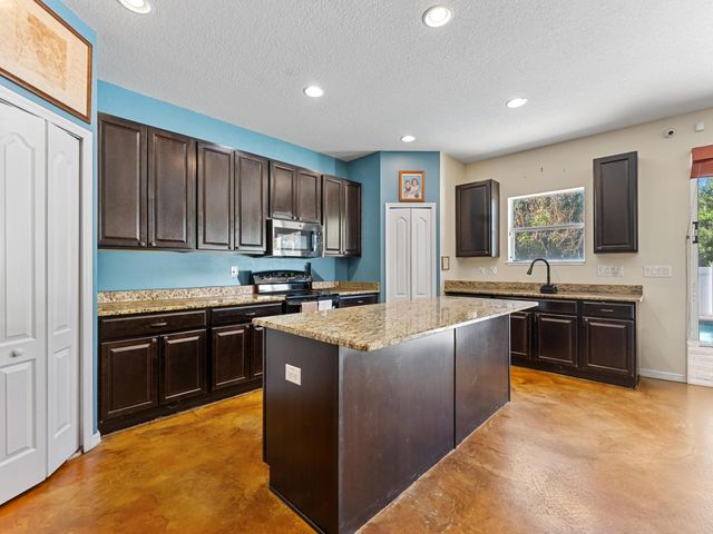 5380 NW Wisk Fern Circle, Port St. Lucie, Port St Lucie, FL 34986