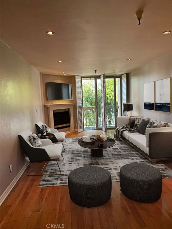 Image 4 of property listing at 5143 Bakman 308, North Hollywood, CA 91601