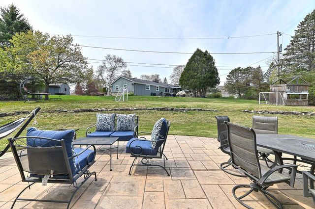 8947 Santa Monica BOULEVARD, Bayside, WI 53217