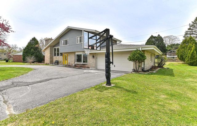 8947 Santa Monica BOULEVARD, Bayside, WI 53217