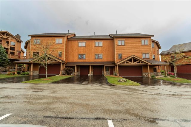 535 Woodside Cres, Seven Springs Resort, PA 15622