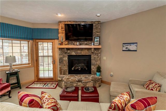 535 Woodside Cres, Seven Springs Resort, PA 15622