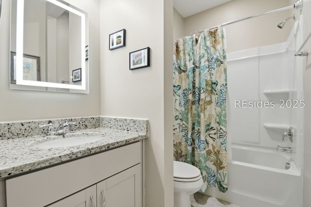 895 Harborside Dr, Hardeeville, SC 29927