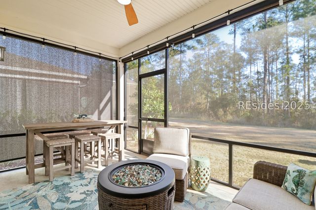 895 Harborside Dr, Hardeeville, SC 29927