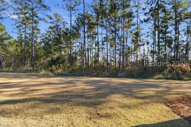 895 Harborside Dr, Hardeeville, SC 29927