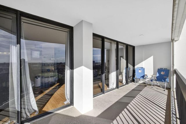 2400 Presidential Way 1606, West Palm Beach, FL 33401