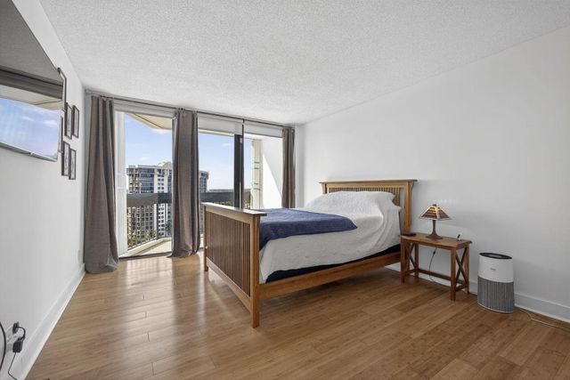 2400 Presidential Way 1606, West Palm Beach, FL 33401