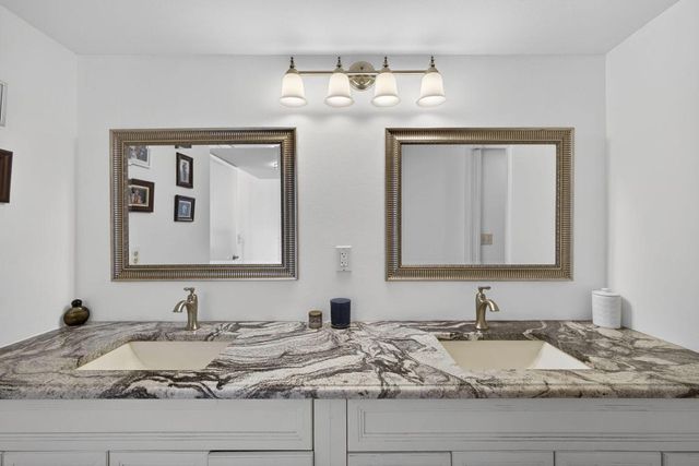 2400 Presidential Way 1606, West Palm Beach, FL 33401