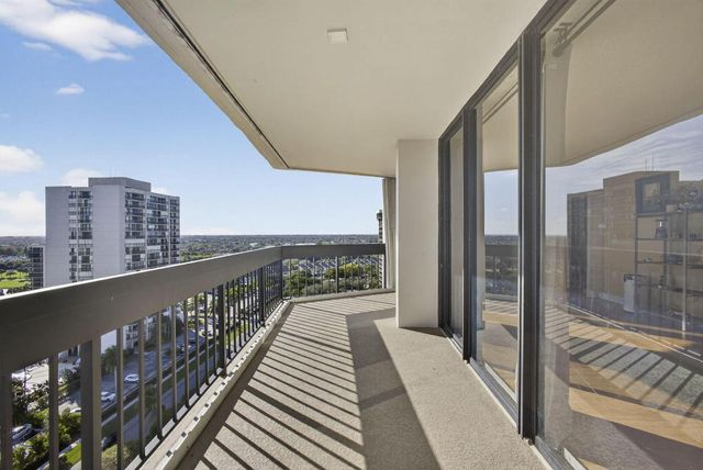 2400 Presidential Way 1606, West Palm Beach, FL 33401