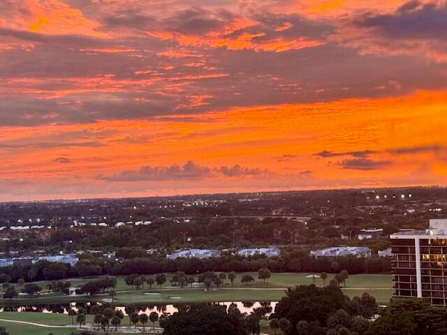 2400 Presidential Way 1606, West Palm Beach, FL 33401