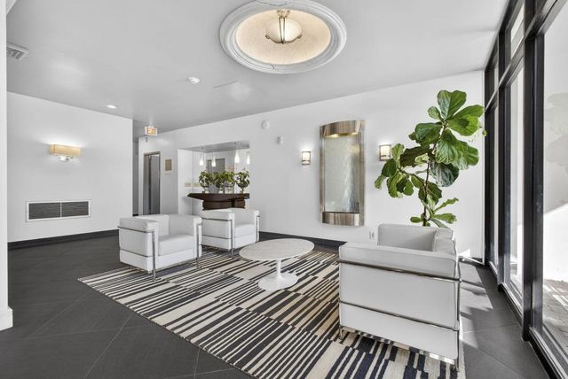 2400 Presidential Way 1606, West Palm Beach, FL 33401