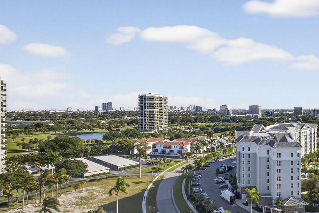 2400 Presidential Way 1606, West Palm Beach, FL 33401