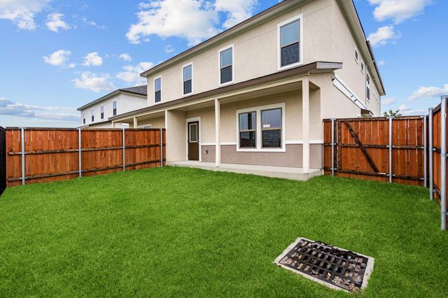 865 Limmer LOOP 627, Hutto, TX 78634