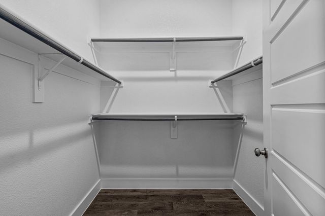 865 Limmer LOOP 627, Hutto, TX 78634