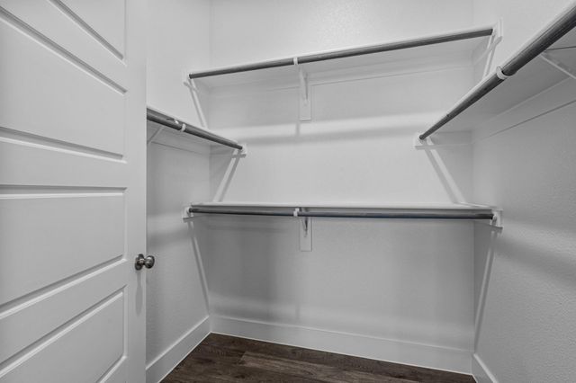 865 Limmer LOOP 627, Hutto, TX 78634