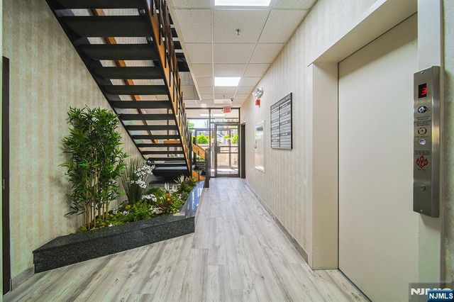 1625 Anderson Avenue 204, Fort Lee, NJ 07024