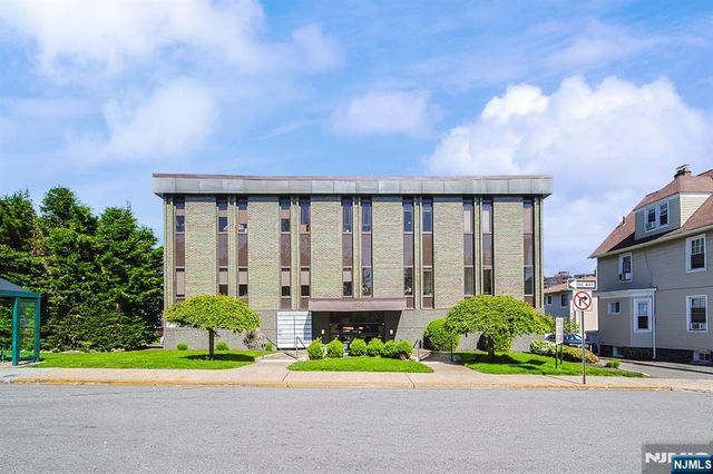 1625 Anderson Avenue 204, Fort Lee, NJ 07024