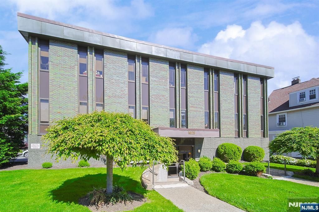 1625 Anderson Avenue 204, Fort Lee, NJ 07024