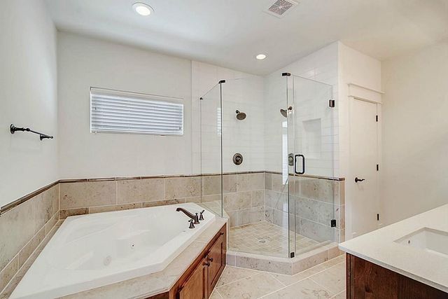 5810 Venice Street, Houston, TX 77007