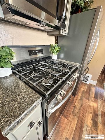 210 E 13th Street, Idaho Falls, ID 83404