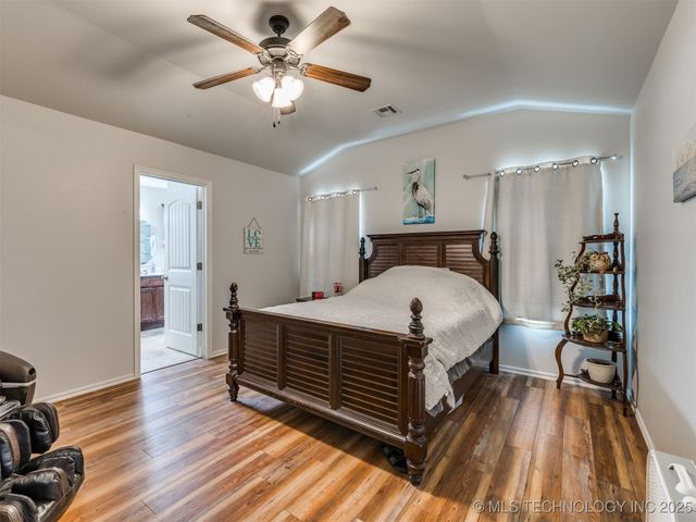 202 W 46th Street, Sand Springs, OK 74063