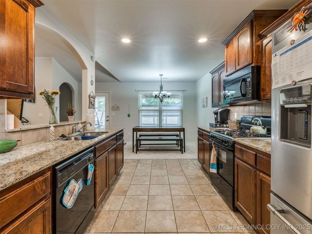 202 W 46th Street, Sand Springs, OK 74063