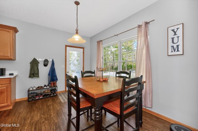 11 Quincy Lane, Queensbury, NY 12804