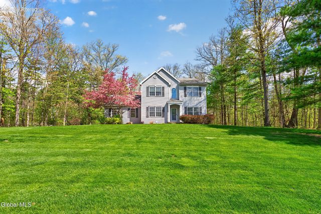 11 Quincy Lane, Queensbury, NY 12804