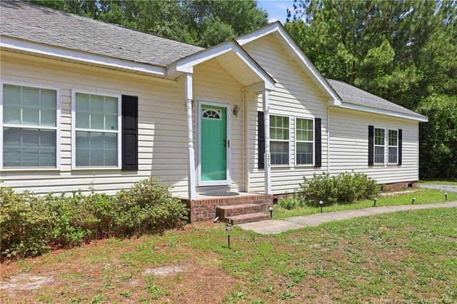 175 Country Walk Lane, Sanford, NC 27332