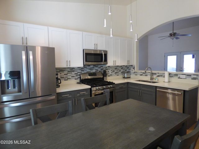 7192 W Rivulet Drive, Tucson, AZ 85743