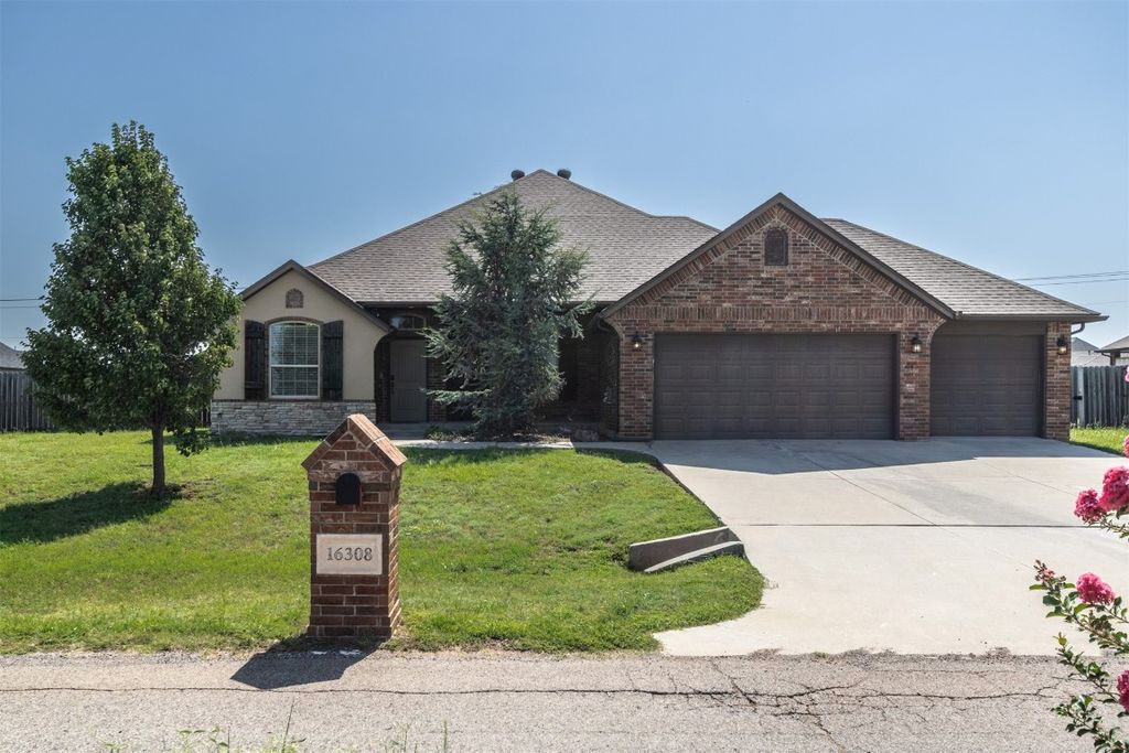 16308 Montague Drive, Edmond, OK 73013