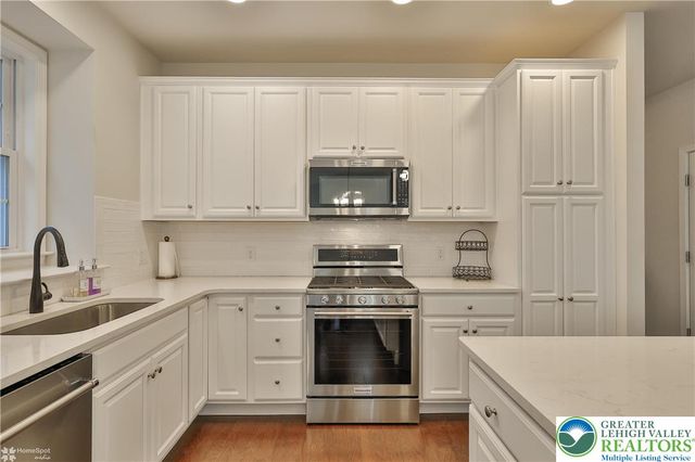 3871 Victors Way, Easton, PA 18045